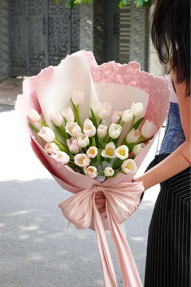 Bó Hoa Tulip Tone Hồng Nhẹ Nhàng