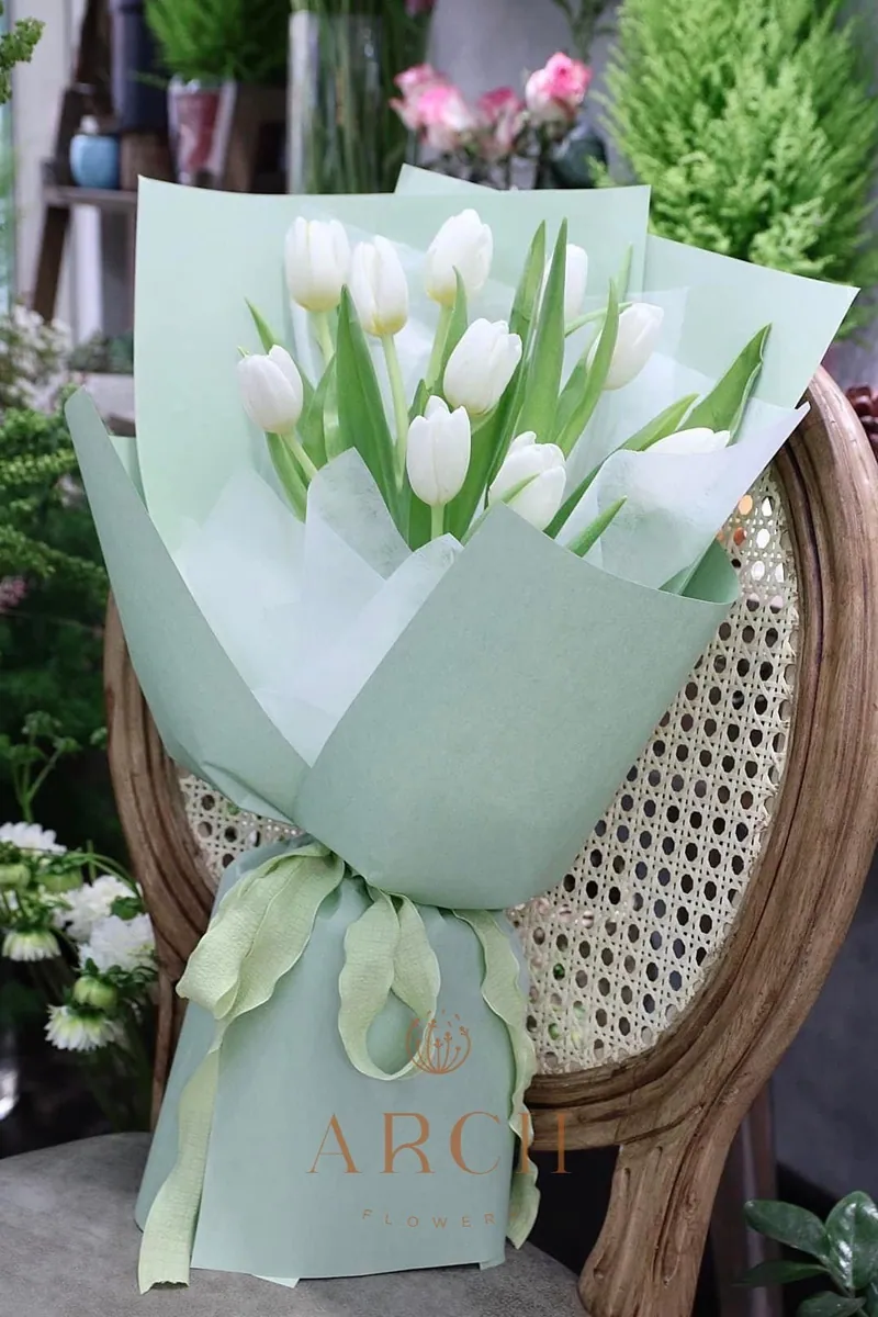 Bó Hoa Sinh Nhật Tulip Trắng Sang Trọng