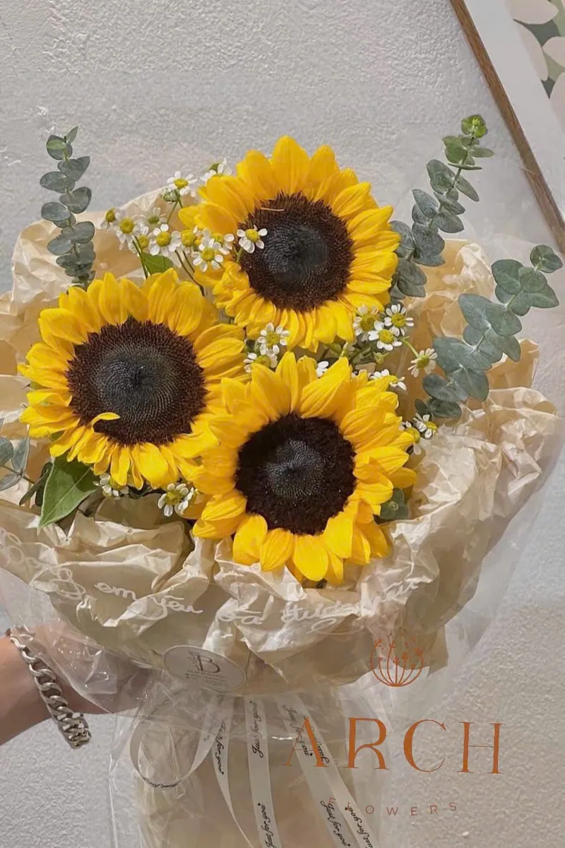 Bó Hoa Hướng Dương Mini Giấy Nhăn Kem